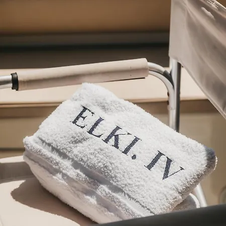 Elki4rent Πλωτό κατάλυμα *